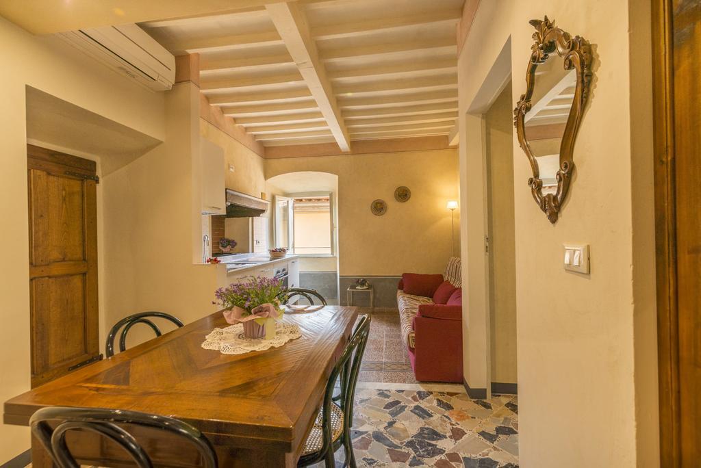 I Bei Ricordi - Historic Centre Apartment 6 Ареццо Экстерьер фото